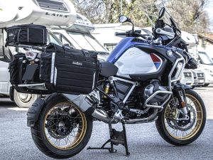 Xtremada soft panniers for Original BMW pannier racks of GSA LC
