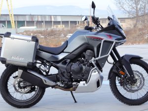 BUMOT DEFENDER EVO PANNIER SYSTEM Honda XL750 Transalp
