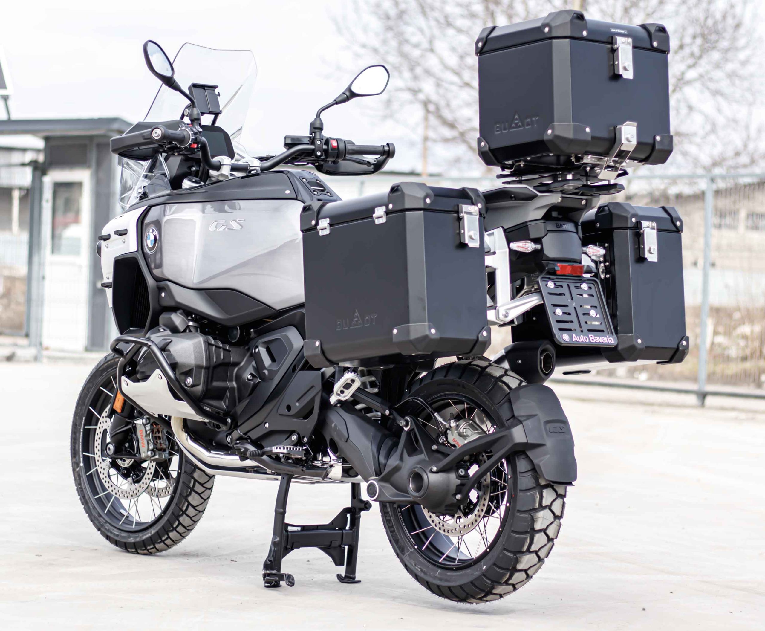 Defender EVO panniers with OEM Frames R1300GSA - Image 3