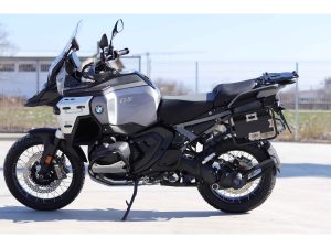 BUMOT PANNIER FRAMES AND TOOLBOX/XTREMADA PANNIERS 35L BMW R1300GS ADVENTURE WITH BUMOT FRAMES