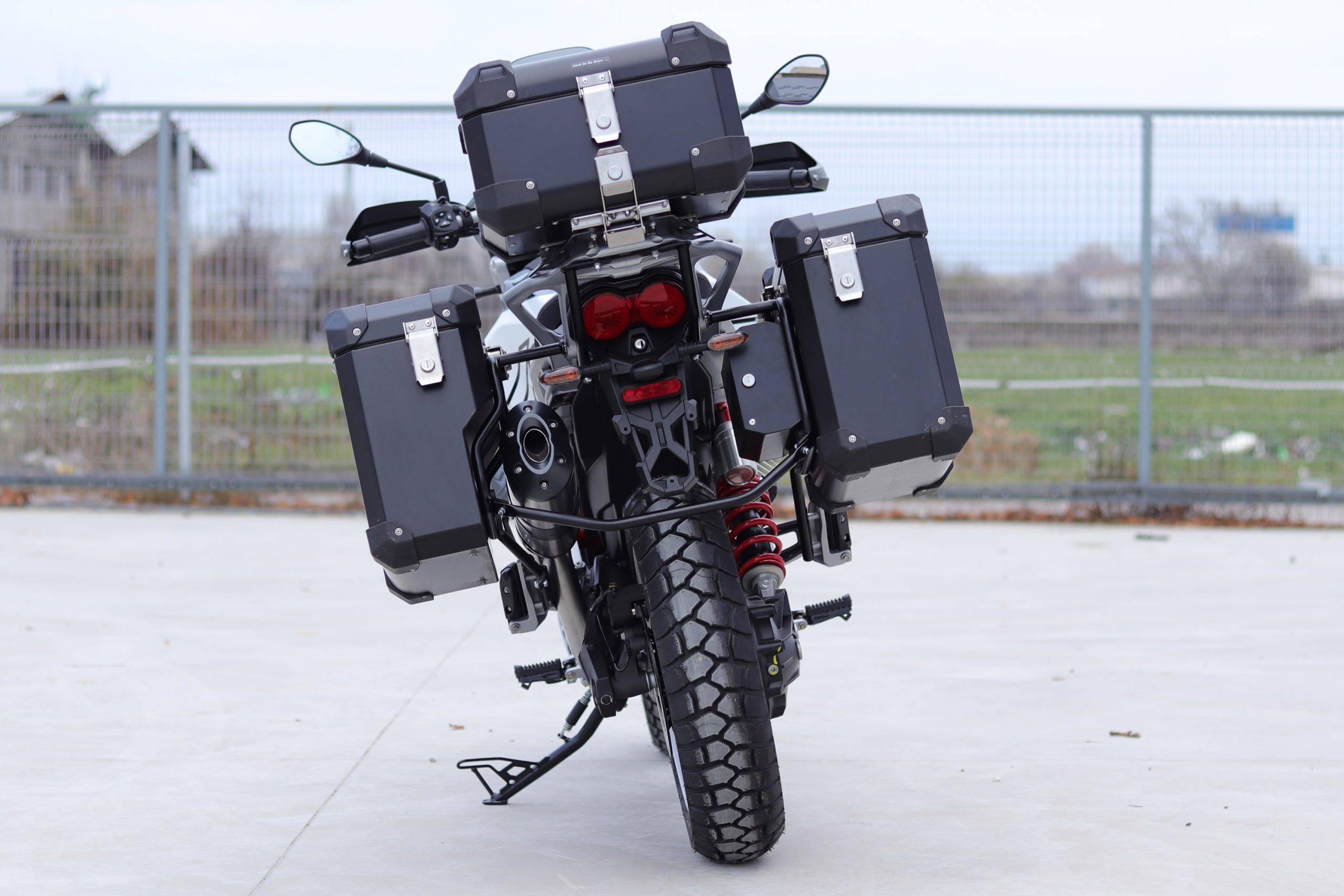 Defender EVO panniers system V85TT 2024 on - Image 6