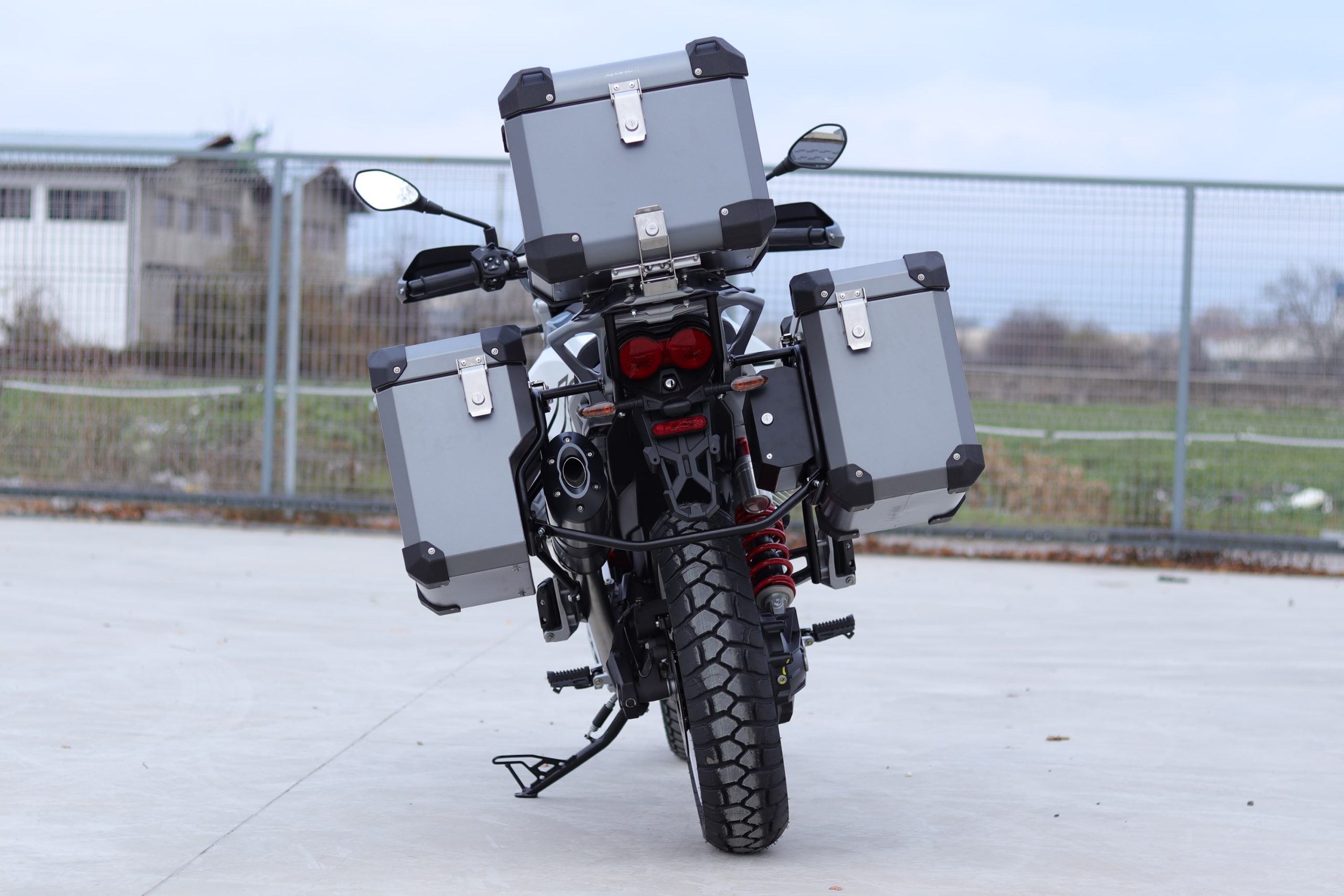 Defender EVO panniers system V85TT 2024 on - Image 13